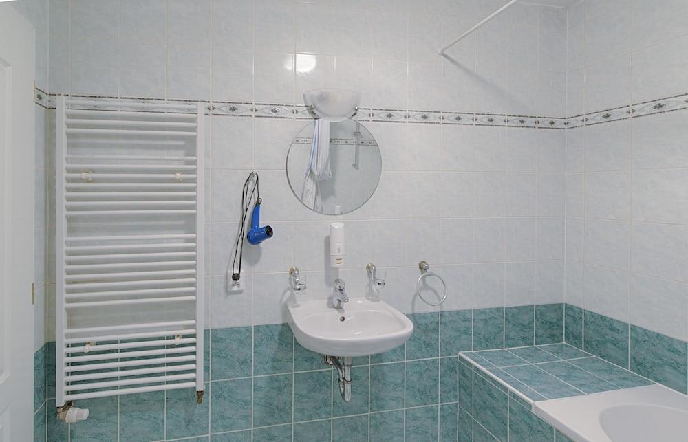 Hotel Derby Karlowe Wary Zewnętrze zdjęcie