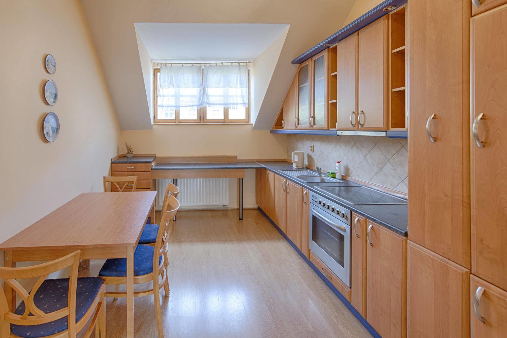 Hotel Derby Karlowe Wary Zewnętrze zdjęcie